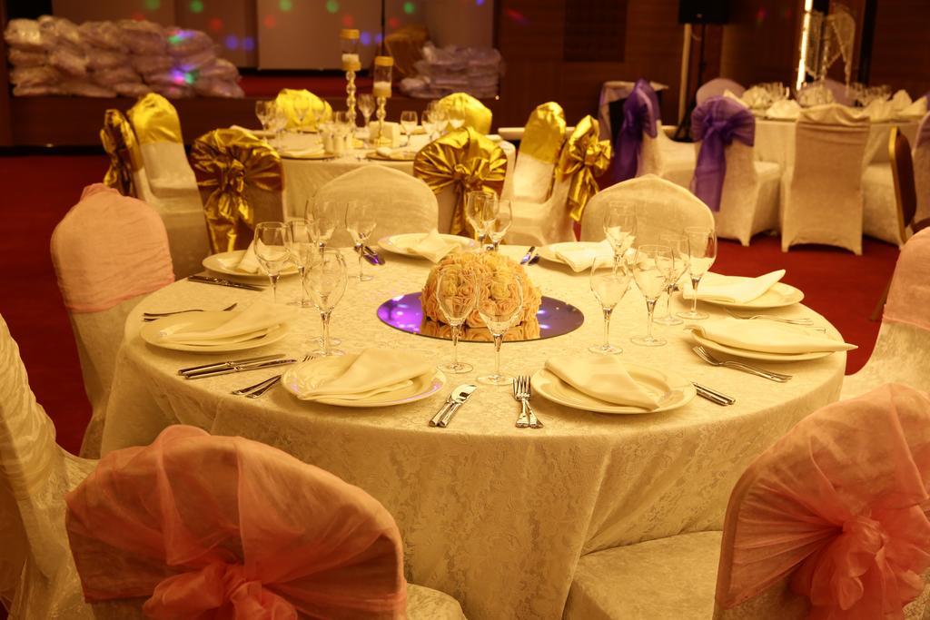 Atasehir Palace Hotel & Conference اسطنبول المظهر الخارجي الصورة